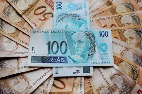 https://jornalnoroeste.com/uploads/images/2018/11/economia-brasileira-cresce-1-no-terceiro-trimestre-diz-fgv-bg-92-4eaf4.jpeg