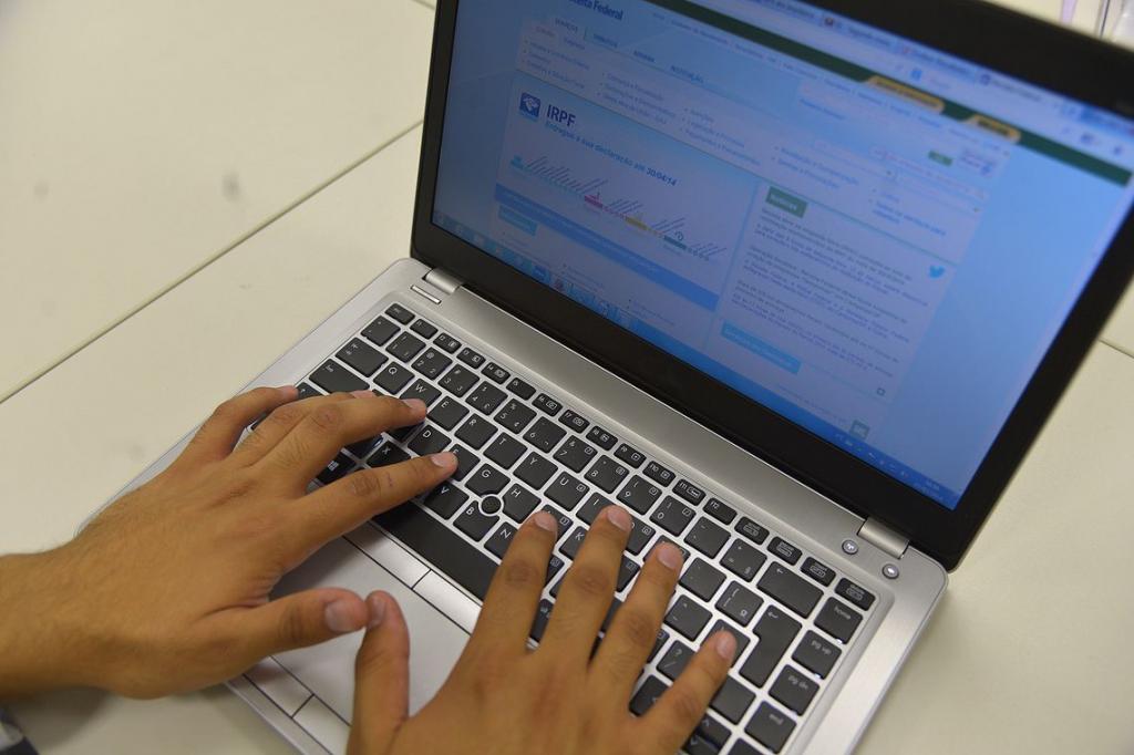 https://jornalnoroeste.com/uploads/images/2018/12/receita-libera-hoje-consulta-a-setimo-lote-de-restituicao-do-ir-2018-bg-166-048a3.jpg