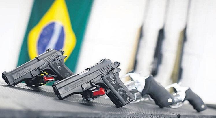 Cidadãos aprovam posse de armas de fogo em casa