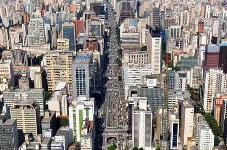 Saldo negativo de moradias supera 7,7 milhões e bate recorde no país