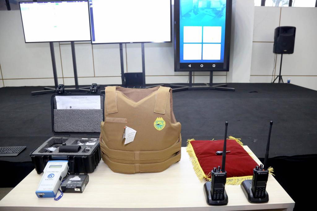 https://jornalnoroeste.com/uploads/images/2019/02/pm-recebe-do-detran-252-aparelhos-para-fiscalizar-uso-de-alcool-bg-569-3c9dd.jpg