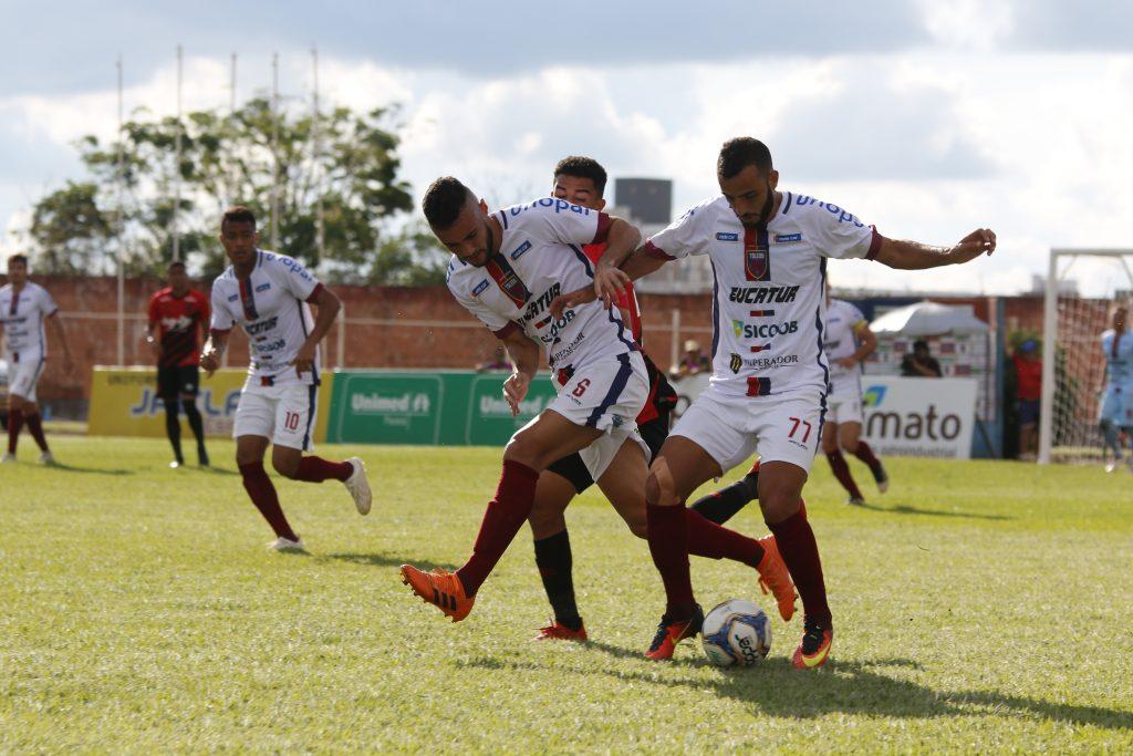Com gol no final, Toledo abre vantagem sobre o Athletico na final...