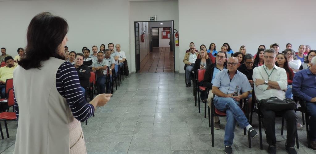 https://jornalnoroeste.com/uploads/images/2019/05/alerta-sem-a-colaboracao-da-populacao-os-casos-de-dengue-podem-se-agravar-ainda-mais-bg-909-8c3ec.jpg