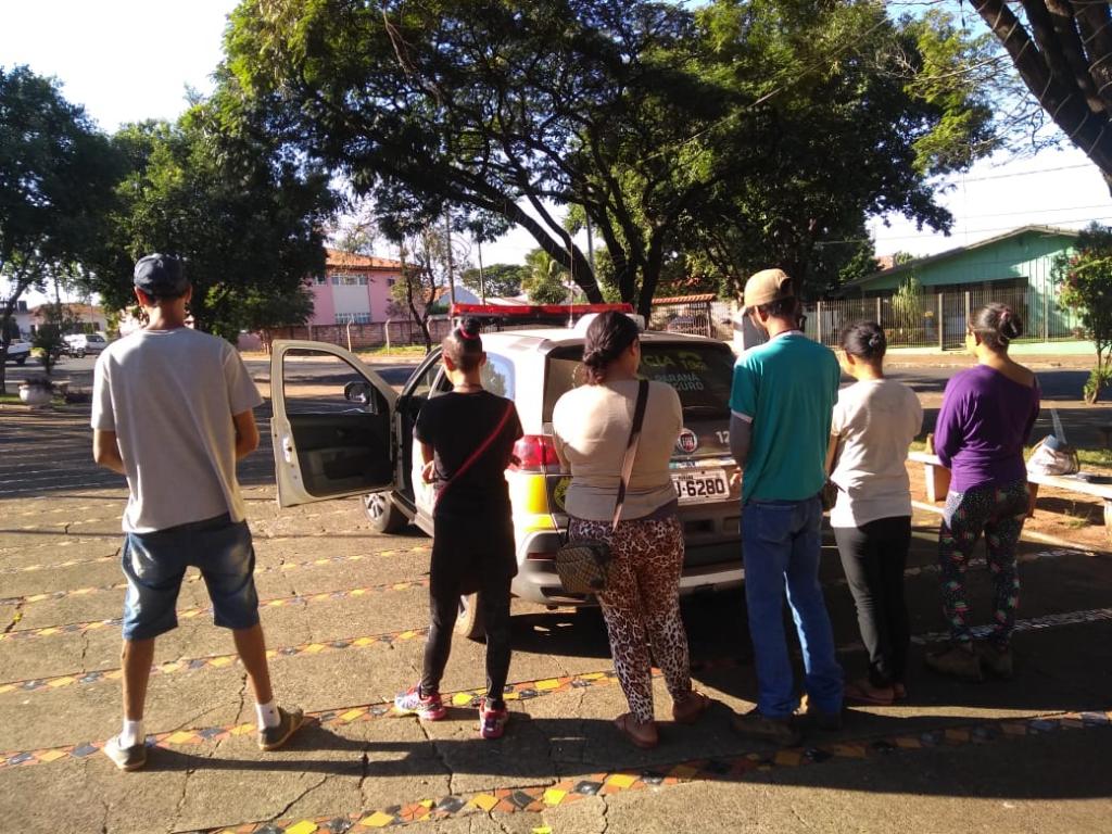 PM de Alto Paraná faz abordagem de suspeitos a furtos no comércio