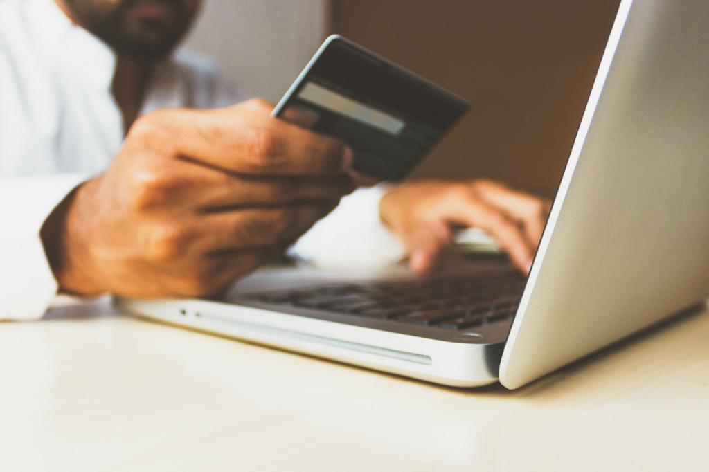 https://jornalnoroeste.com/uploads/images/2019/11/black-friday-como-aproveitar-a-data-sem-ser-enganado-com-falsos-descontos-bg-1448-54fa4.jpg