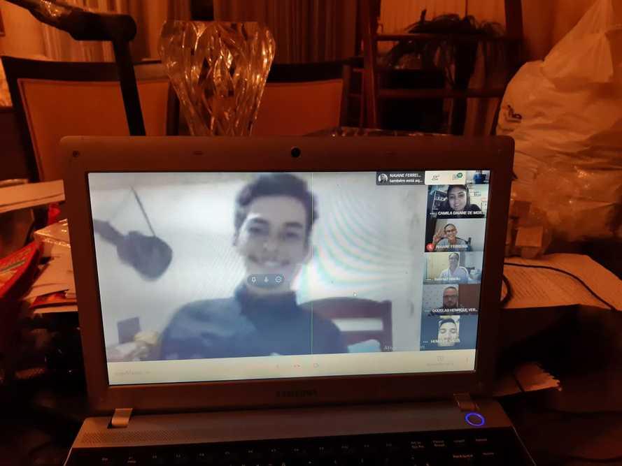 Encontros virtuais crescem e aproximam professores e estudantes