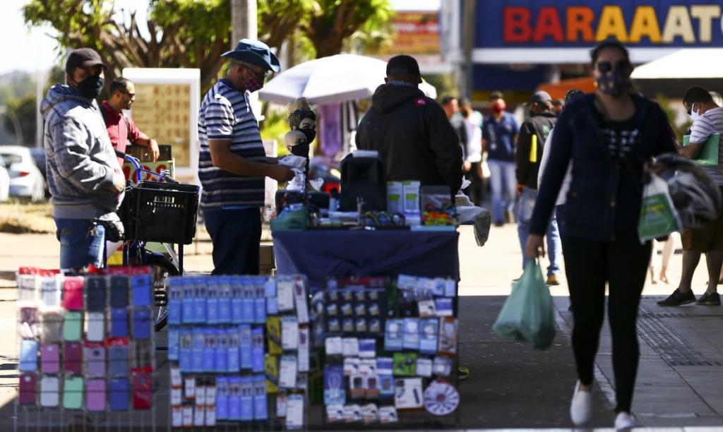https://jornalnoroeste.com/uploads/images/2020/09/cerca-de-1-milhao-de-pessoas-voltou-a-procurar-emprego-diz-ibge-bg-2527-20d68.jpg