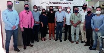 Eleitos em Nova Esperança visitam a redação do Jornal Noroeste:...