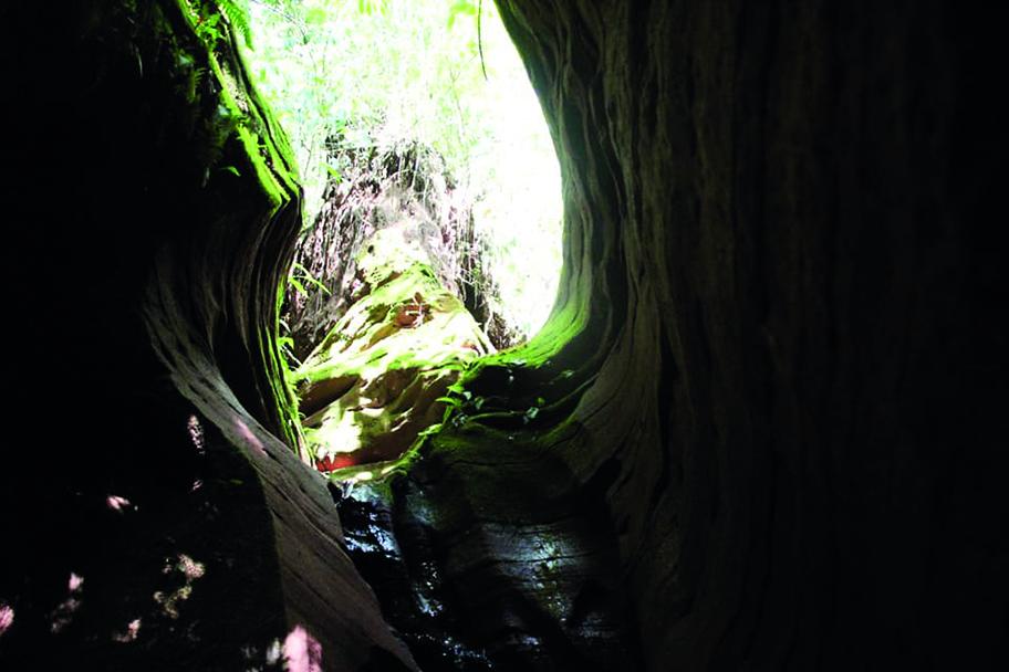 https://jornalnoroeste.com/uploads/images/2020/12/tres-morrinhos-combinacao-de-turismo-e-escalada-para-quem-quer-aventura-e-uma-visao-incrivel-bg-3036-714db.jpg