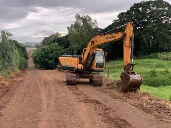 Floraí investe na readequação de estradas rurais