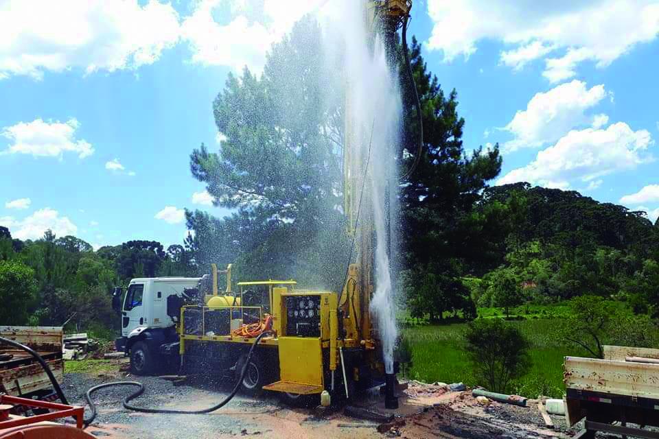 Perfuração de poços muda a vida de comunidades em Jandaia do Sul