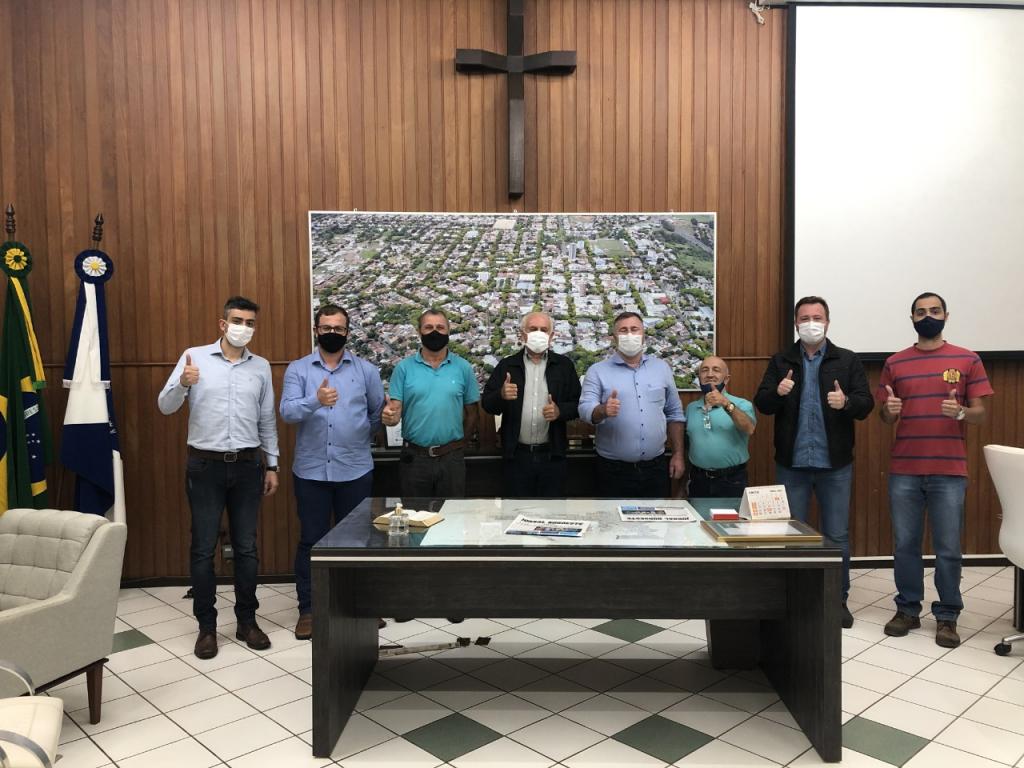 Deputado estadual Emerson Bacil visita lideranças políticas em Nova Esperança