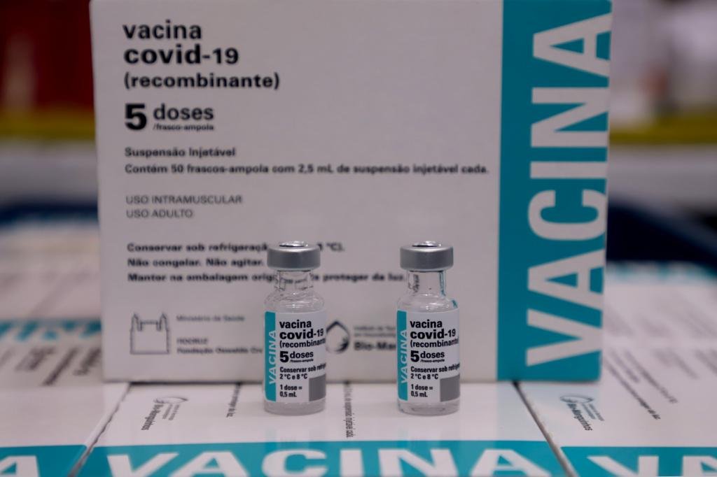 https://jornalnoroeste.com/uploads/images/2021/05/vacinas-da-pfizer-e-da-astrazeneca-fiocruz-chegam-ao-estado-nesta-segunda-bg-3739-6b0ad.jpeg