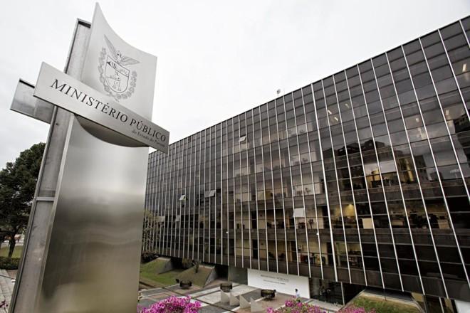 Justiça determina bloqueio de bens de ex-prefeito e outros dez investigados por...