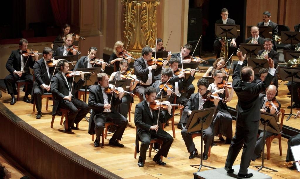 Orquestras apostam em concertos online e interativos durante pandemia