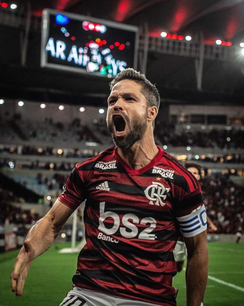 Diego Ribas: mentalidade de campeão e exemplo fora dos gramados