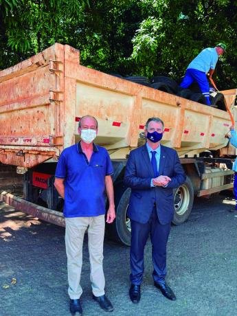 Receita Federal destina pneus ao município de Nova Esperança