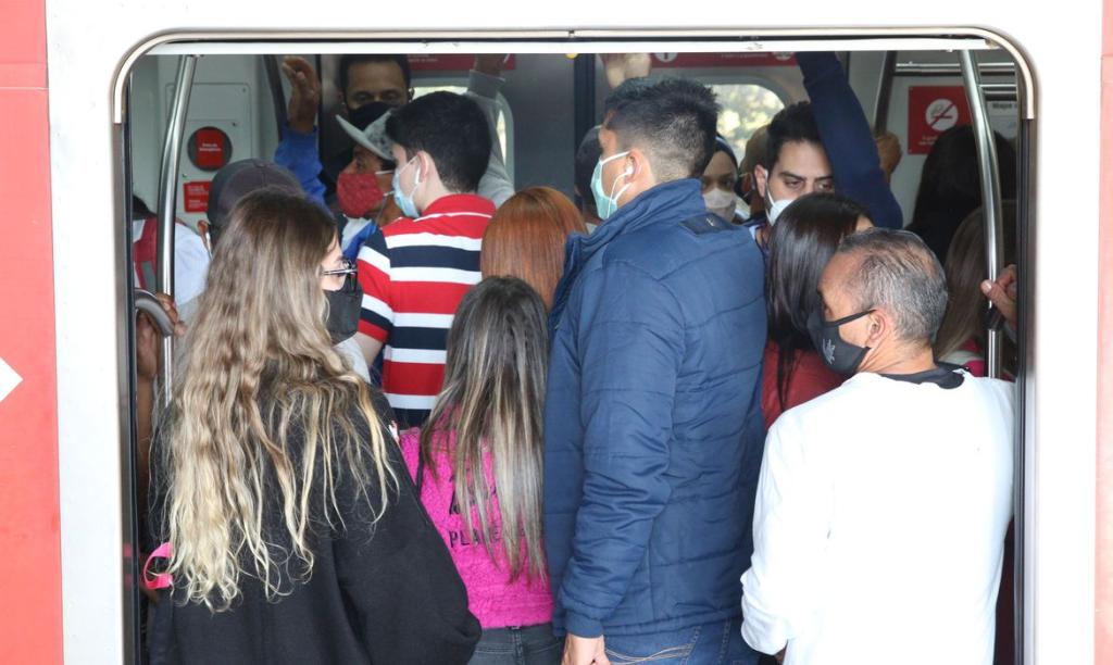 Covid-19: Brasil tem 22,9 milhões de casos e 620,9 mil mortes