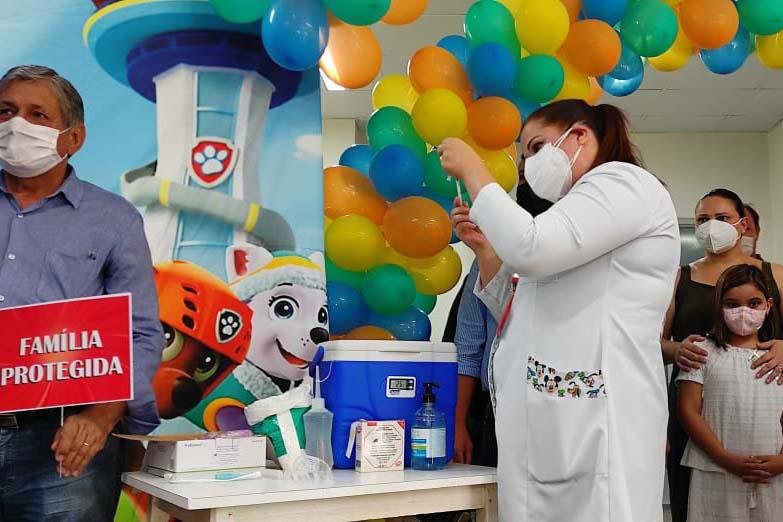 https://jornalnoroeste.com/uploads/images/2022/01/parana-inicia-campanha-de-vacinacao-infantil-contra-a-covid-19-bg-5556-b9a87.jpg
