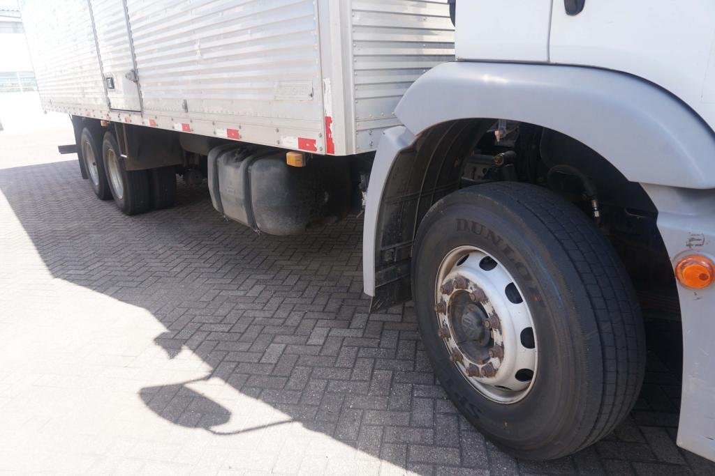Detran orienta caminhoneiros do Paraná sobre manutenção veicular e limites da legislação