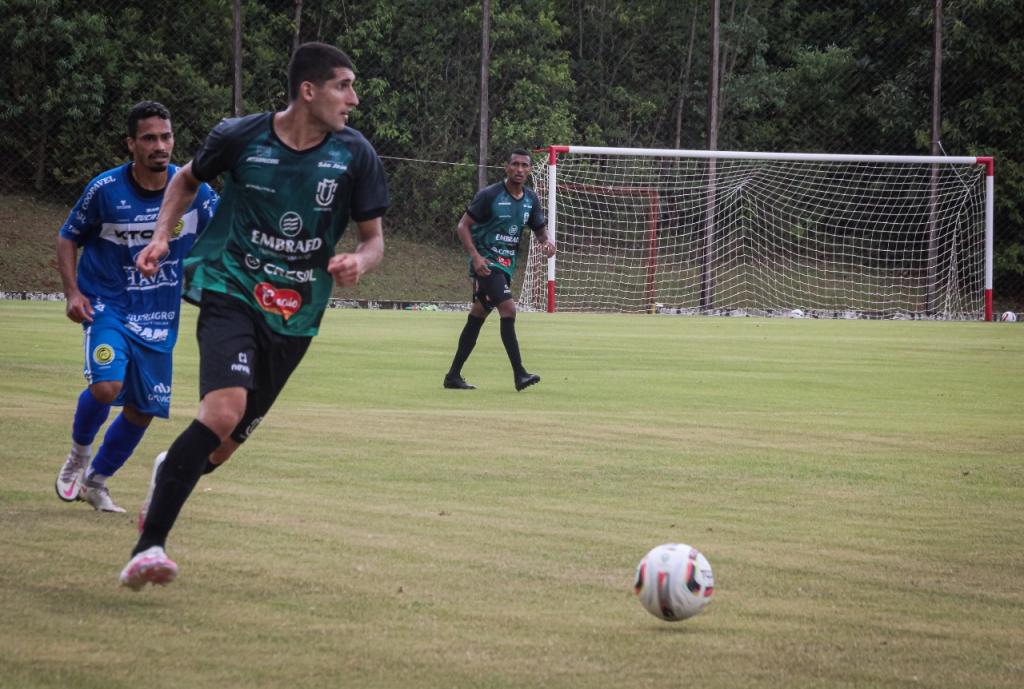 Embalado com a vitória diante do Paraná, Maringá Futebol Clube enfrenta o...