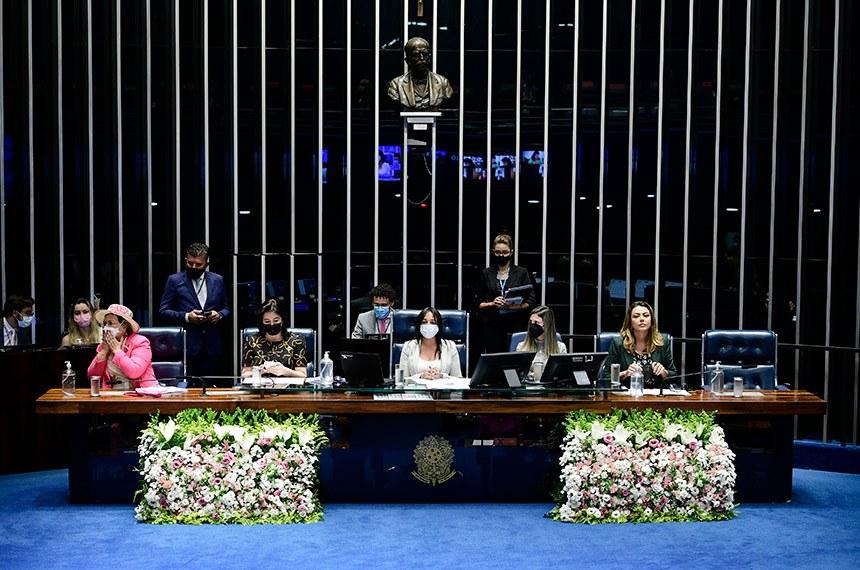 Mulheres cobram espaço na política e criticam fala machista sobre ucranianas