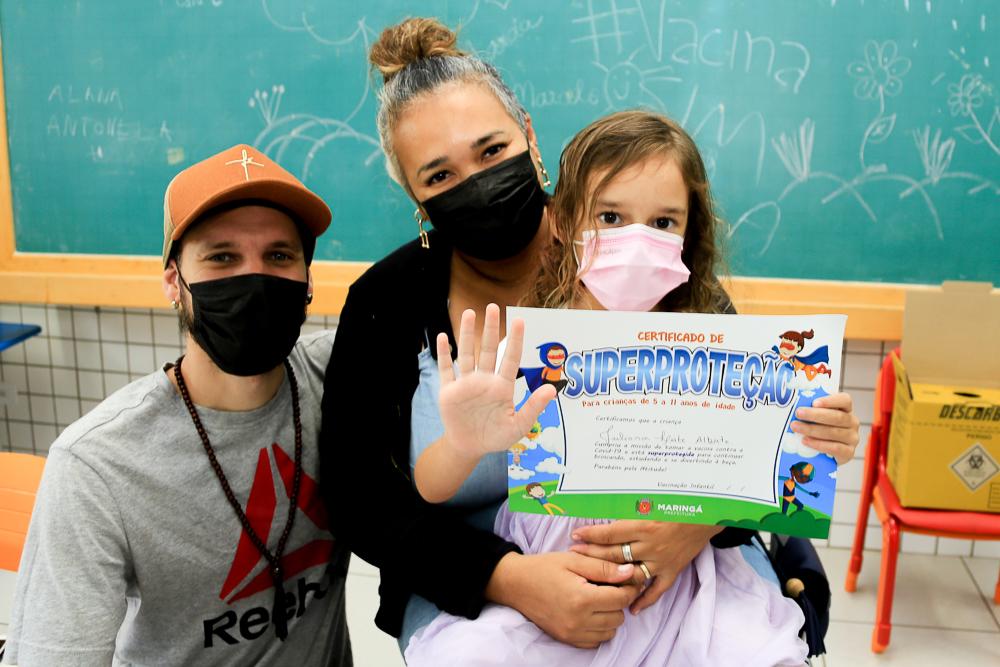 Prefeitura de Maringá inicia 2ª dose da vacina em crianças com 5...