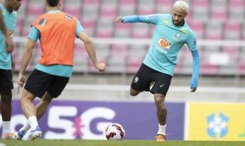 Neymar se machuca durante treino e pode desfalcar seleção nesta...