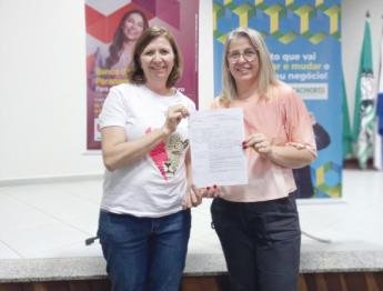 Cacinor e Acine levam Programa Fomento Paraná à empresa de...