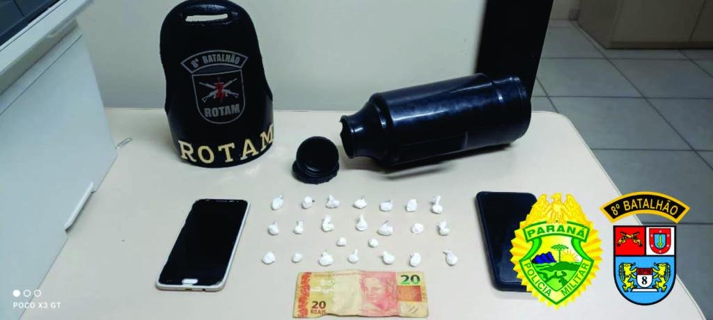 Policiais Militares encontram drogas em tampa de garrafa de café
