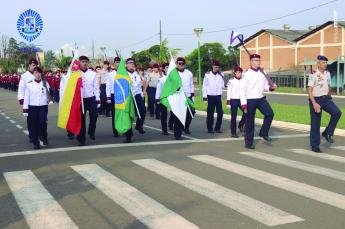 Colégio Vila Militar realiza desfile de comemoração alusiva ao bicentenário