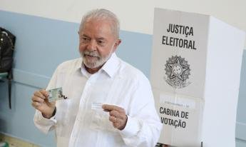 Lula, 77 anos, é eleito para o 3º mandato de...