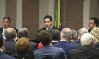 Bruno Dantas toma posse como presidente do Tribunal de Contas...