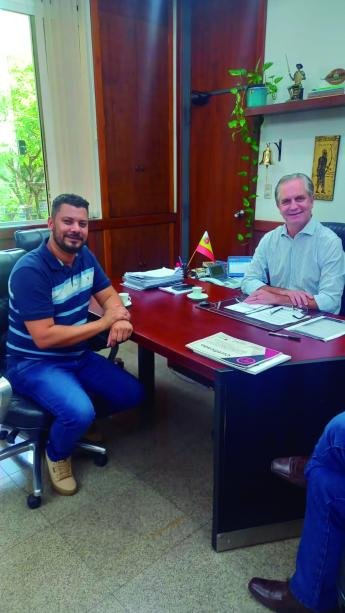 Ex-vereador de Nova Esperança Carlos Roberto é convidado a compor...