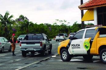 Polícia Rodoviária prende motoristas por embriaguez ao volante durante Operação...