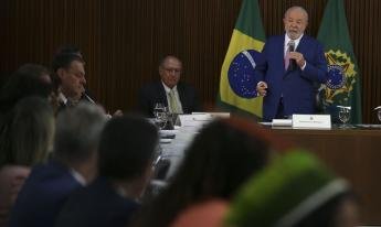 Lula defende crescimento com responsabilidade e seguridade social