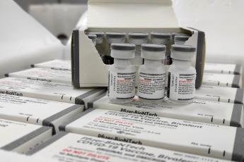 Paraná recebe as primeiras doses da vacina bivalente contra a...