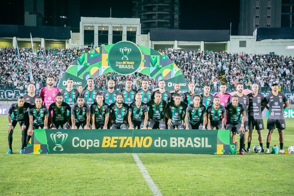 Maringá FC marca no último minuto do jogo, vence o Sampaio Corrêa...