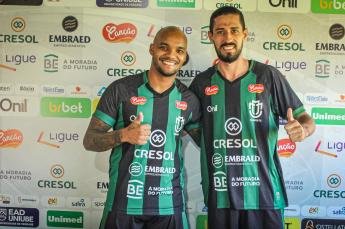 Maringá FC contrata o meia Cesinha, o atacante Pelezinho e...