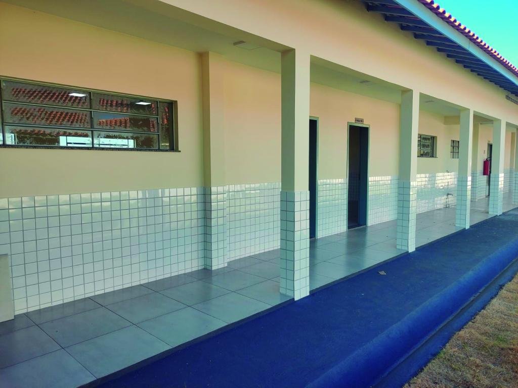 Município de Floraí entrega novas salas de aula para o ensino fundamental...