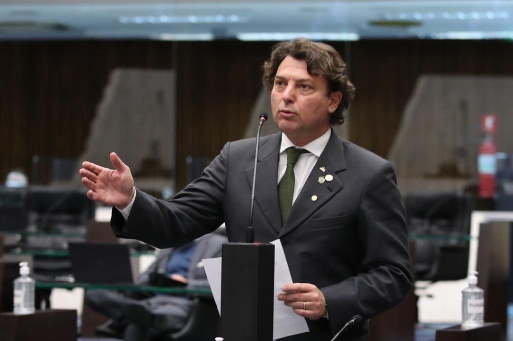 Governo do Paraná e proposta legislativa do deputado Anibelli Neto fortalecem o...