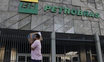 Petrobras reduz em R$ 0,44 valor do diesel e em...