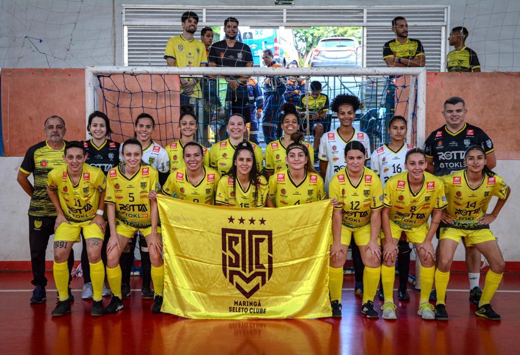 Equipe feminina do Maringá Seleto disputa semifinal do Paranaense na AFMM