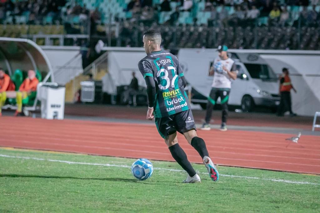 Maringá Futebol Clube renova o patrocínio com a Revest Acabamentos para 2024