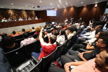 Assembleia celebra o trabalho de personalidades negras do Paraná