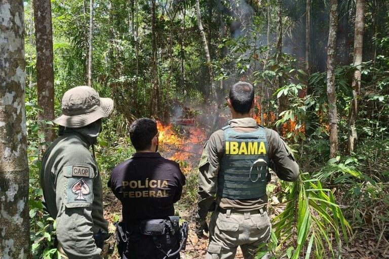 Operações na TI Yanomami já destruíram 78 motores de garimpeiros apenas em...
