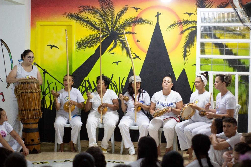 https://jornalnoroeste.com/uploads/images/2024/03/encontro-de-mulheres-na-capoeira-e-neste-fim-de-semana-bg-10518-49f95.jpeg