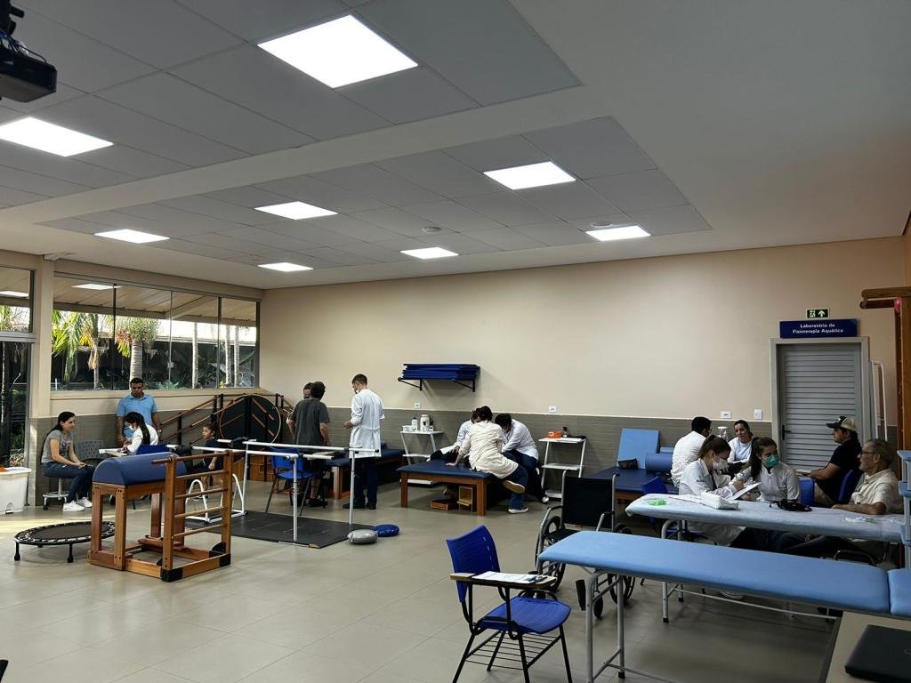 Secretários municipais de saúde da Comcam visitam clínicas do Integrado