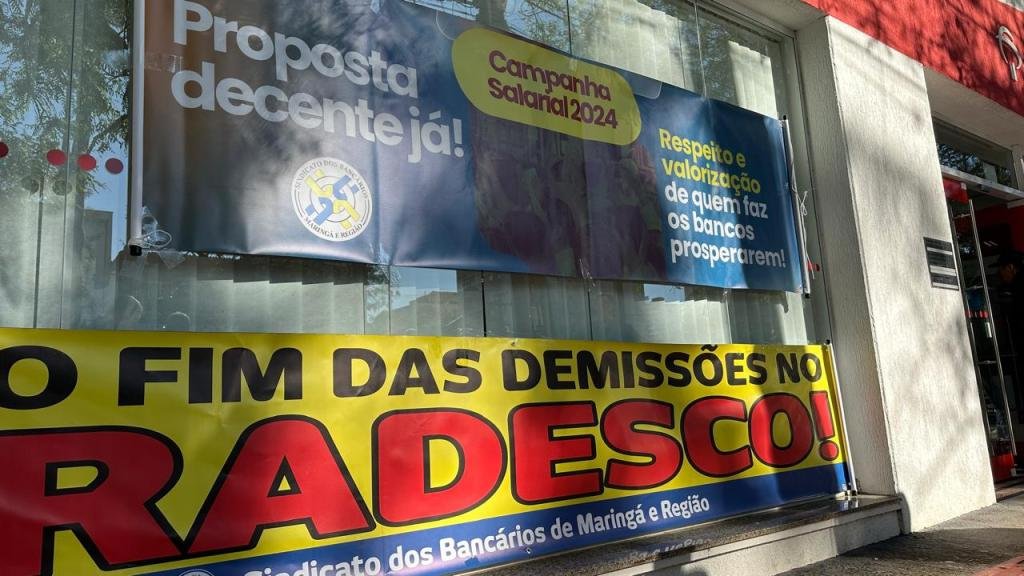 https://jornalnoroeste.com/uploads/images/2024/08/sindicato-dos-bancarios-de-maringa-e-regiao-realiza-protesto-contra-proposta-absurda-da-fenaban-assembleia-nesta-segunda-bg-12016-b7c70.jpeg