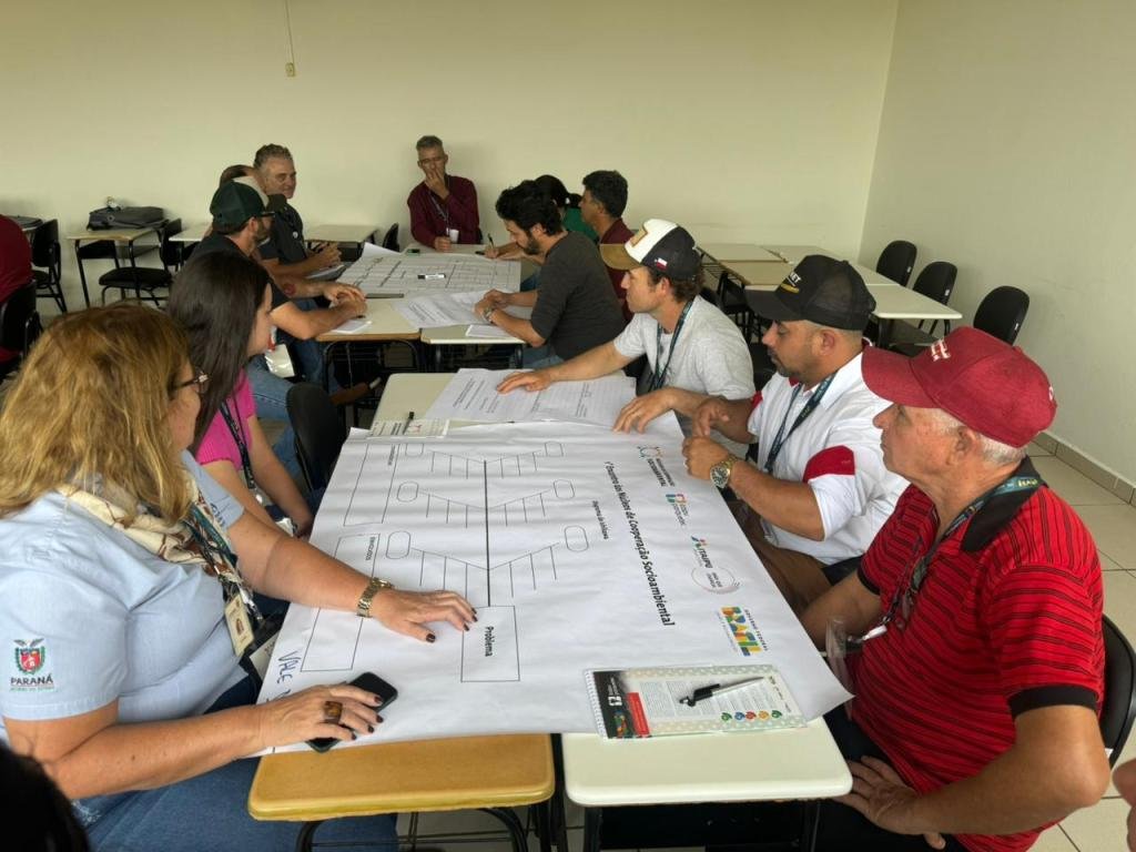 https://jornalnoroeste.com/uploads/images/2024/10/itaipu-e-itaipu-parquetec-formalizam-nucleo-de-cooperacao-do-vale-do-ivai-bg-12435-00668.jpeg